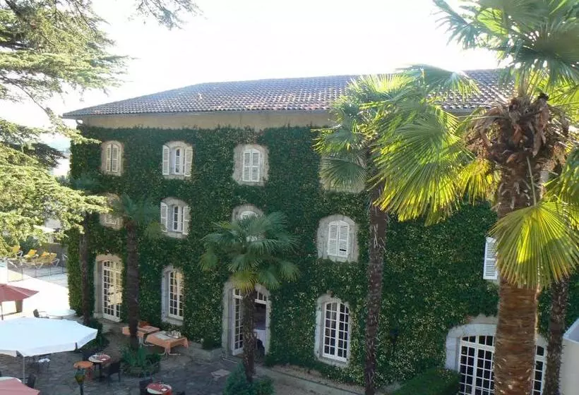 هتل Hostellerie Des Cèdres