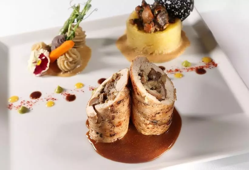 Отель Hôtel & Spa Château De La Côte Brantôme