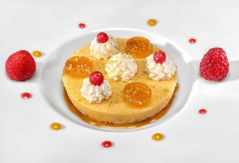 هتل Hôtel & Spa Château De La Côte   Brantôme