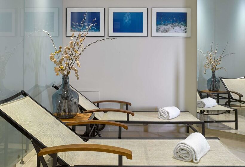 هتل Miiro Le Grand Hôtel Cayré