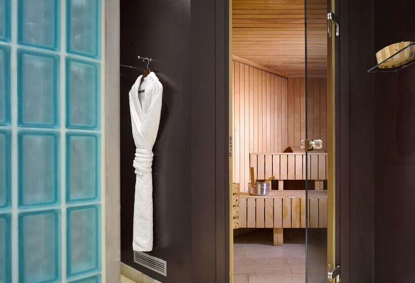 هتل Miiro Le Grand Hôtel Cayré