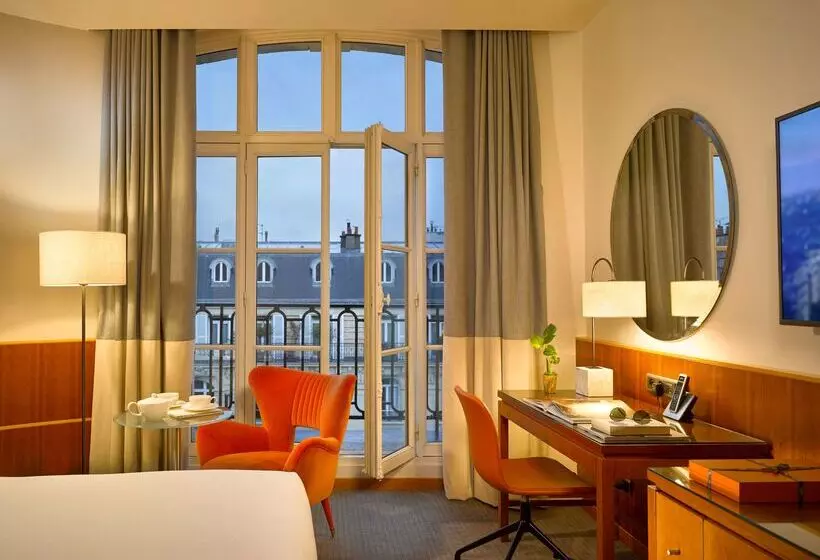 ホテル Miiro Le Grand Hôtel Cayré