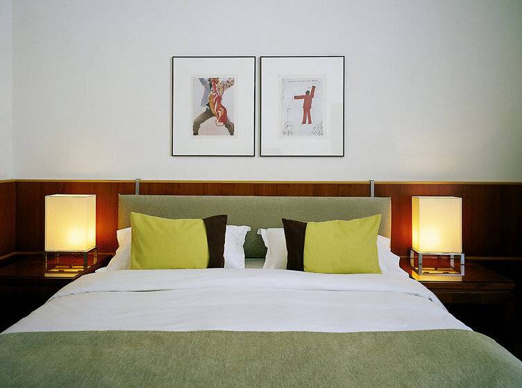 هتل Miiro Le Grand Hôtel Cayré