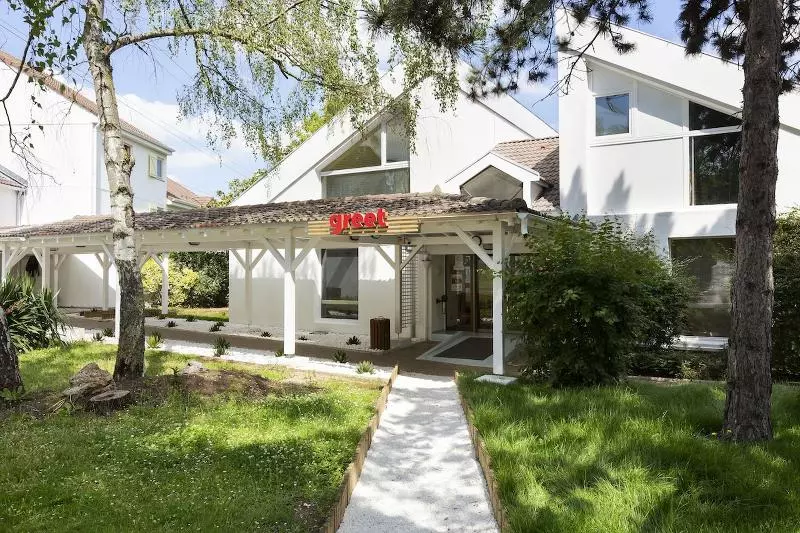 בית מלון כפרי Greet Hôtel Villeneuve La Garenne Rénové