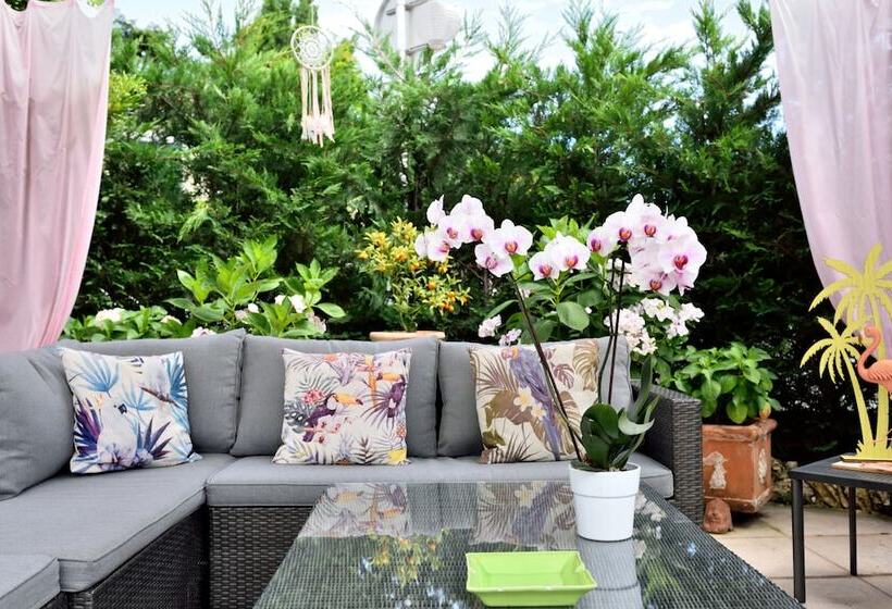 هتل Hôtel La Villa Cannes