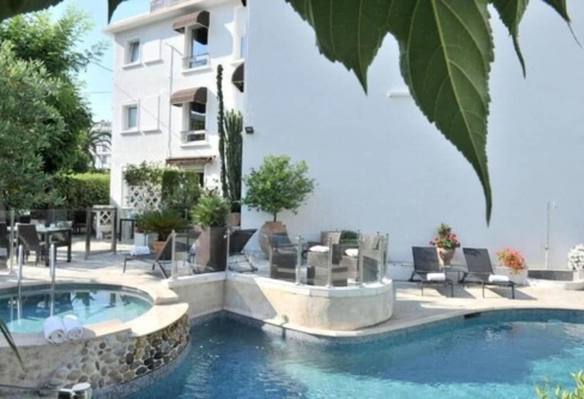 هتل Hôtel La Villa Cannes