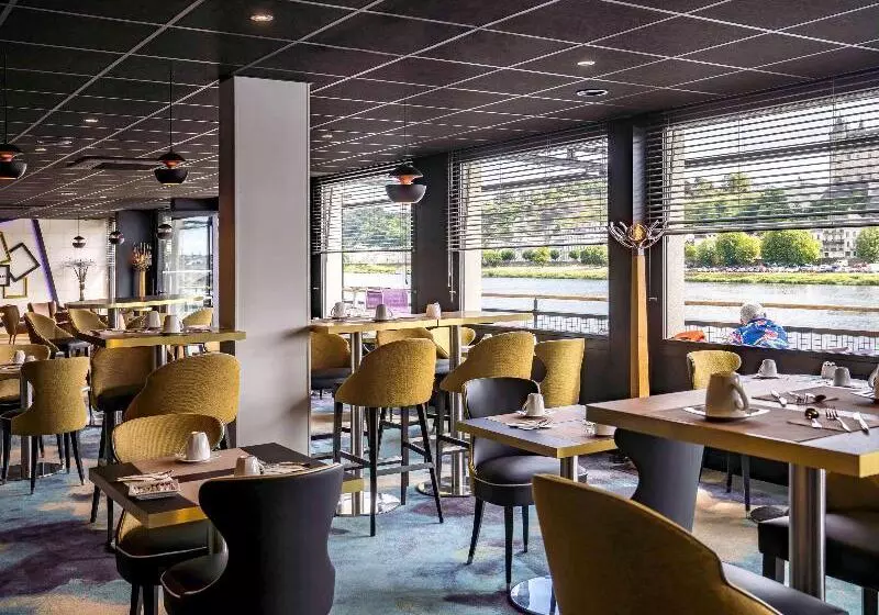 هتل Mercure Bords De Loire Saumur