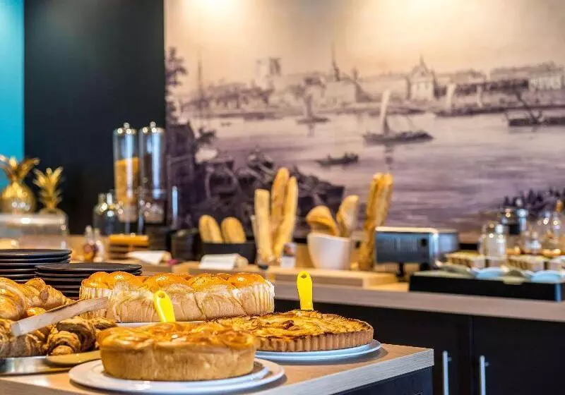 هتل Mercure Bords De Loire Saumur