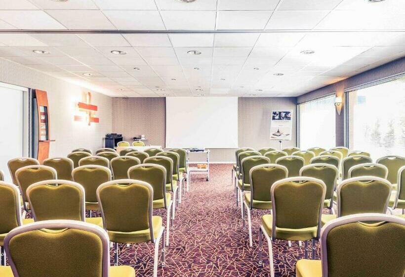 هتل Hôtel Mercure Bourgenbresse