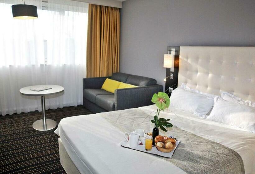 هتل Hôtel Mercure Bourgenbresse