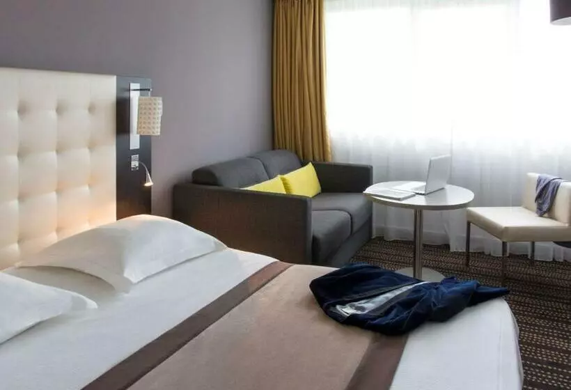 בית מלון כפרי Hôtel Mercure Bourgenbresse