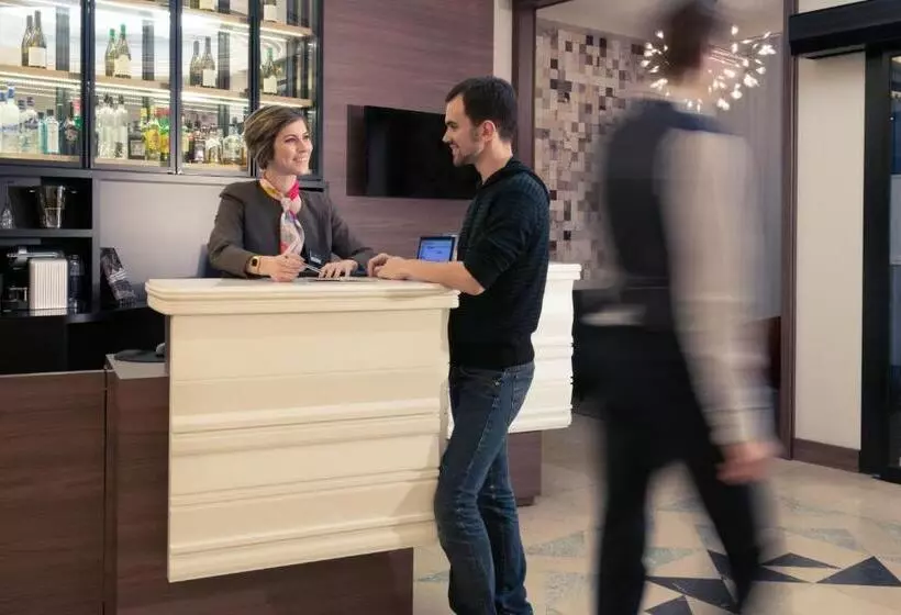 호텔 Mercure Lyon Centre Beaux Arts