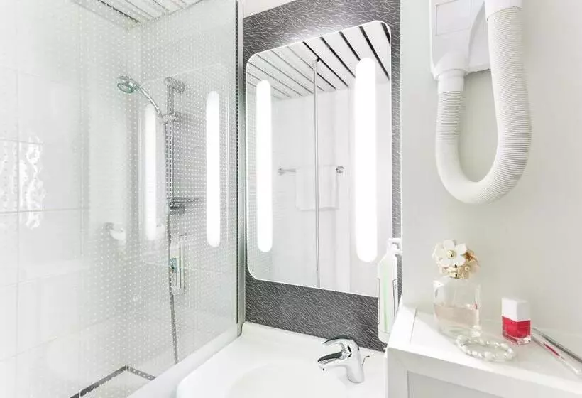 בית מלון כפרי Ace Hôtel Travel Fabrègues   A9 Montpellier Sud