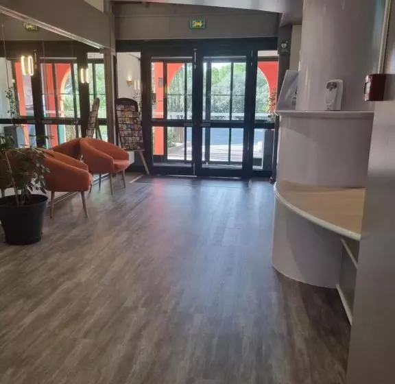 בית מלון כפרי Ace Hôtel Travel Fabrègues   A9 Montpellier Sud