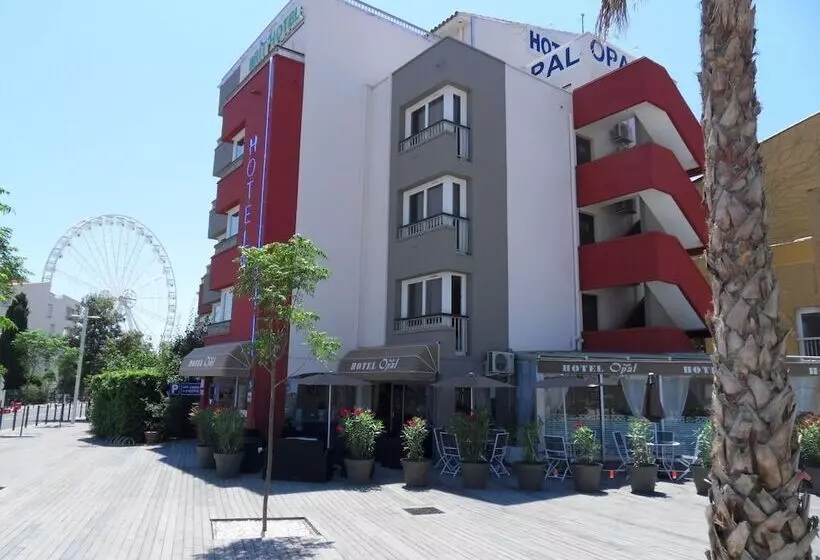 Brit Hotel Opal Centre Port