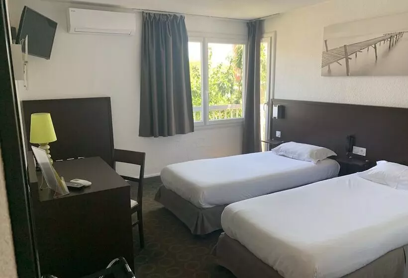 Brit Hotel Opal Centre Port