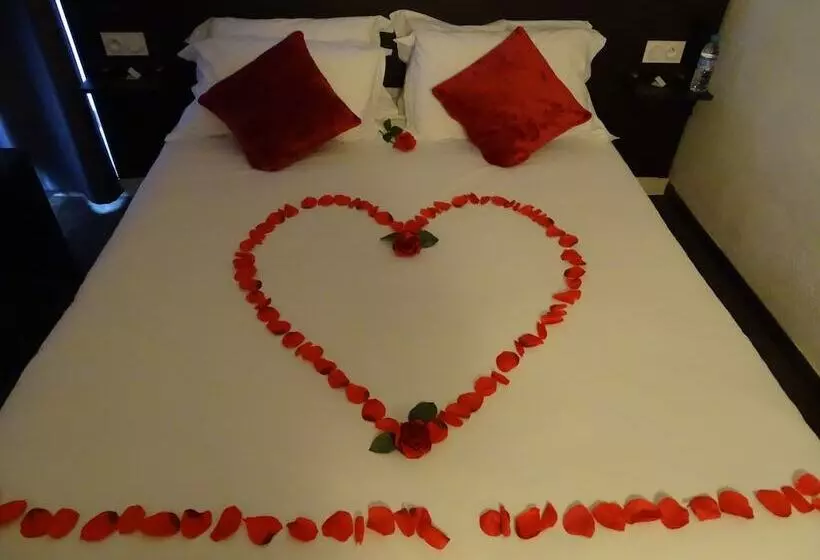 Brit Hotel Opal Centre Port