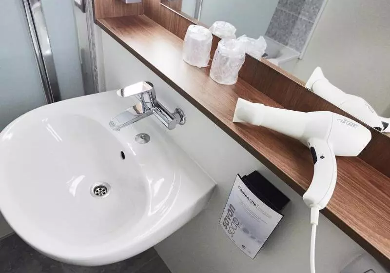 Hotel Campanile Aixlesbains