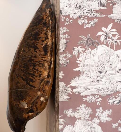 Отель Domaine D Auriac  Relais & Chateaux