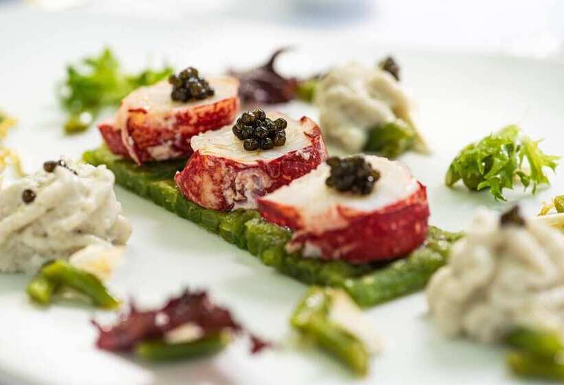 Отель Domaine D Auriac  Relais & Chateaux