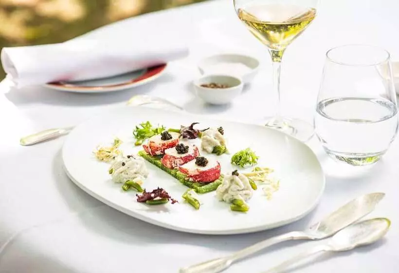 فندق Domaine D Auriac  Relais & Chateaux