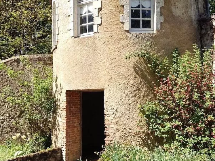 בית מלון כפרי Château Du Bois Guibert