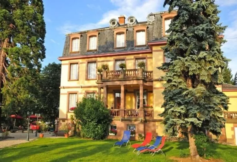 Отель Hôtel Le Manoir