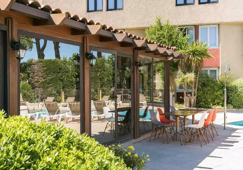 Otel Ibis Avignon Sud