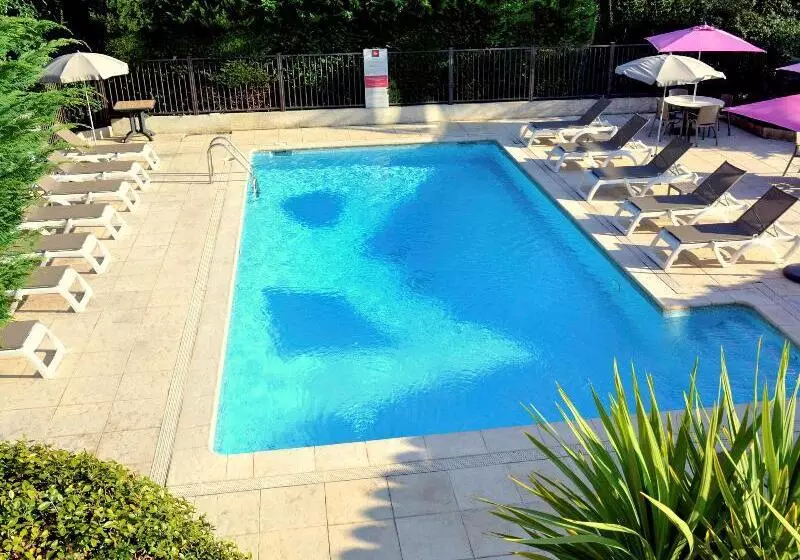 Otel Ibis Avignon Sud