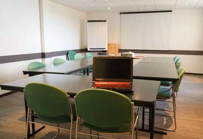 ホテル Ibis Lille Tourcoing Centre