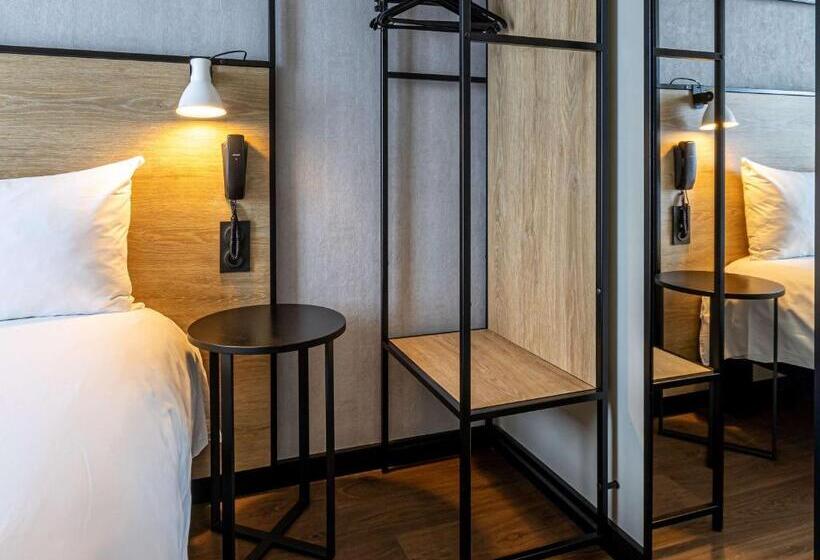 בית מלון כפרי Ibis Paris Boulogne Billancourt