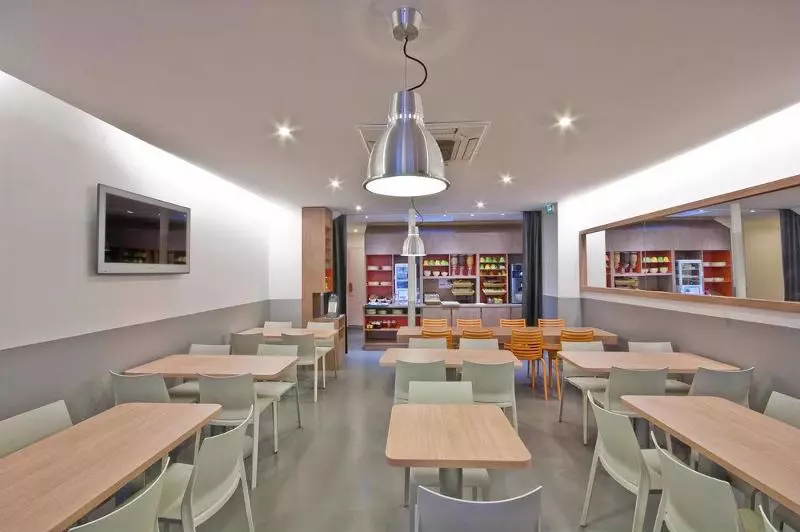 ホテル Ibis Styles Paris Cadet Lafayette