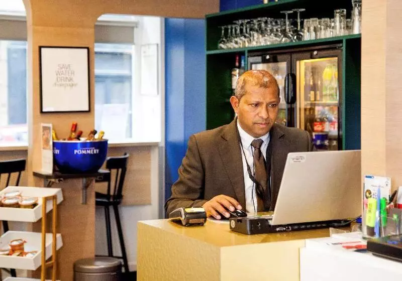 ホテル Ibis Styles Paris Cadet Lafayette