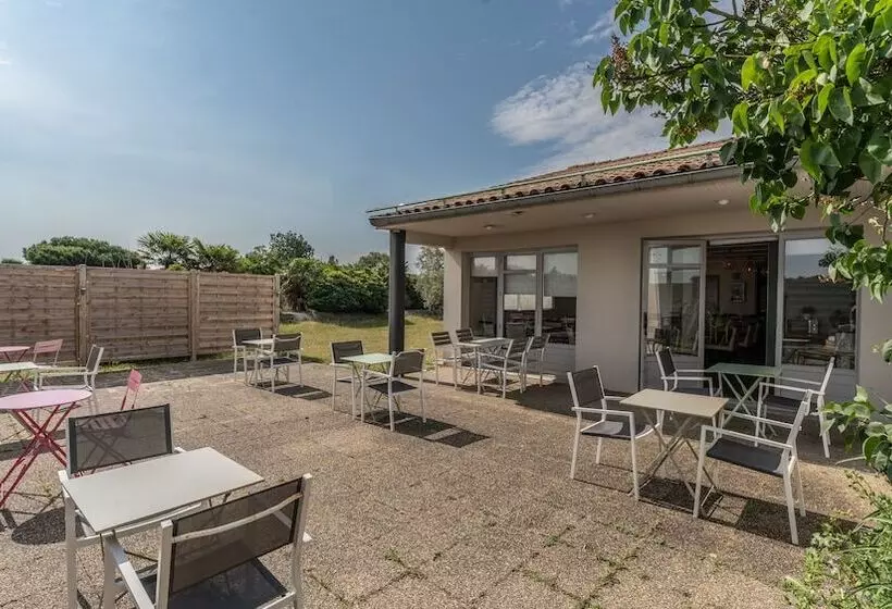 هتل Inn Design La Rochelle