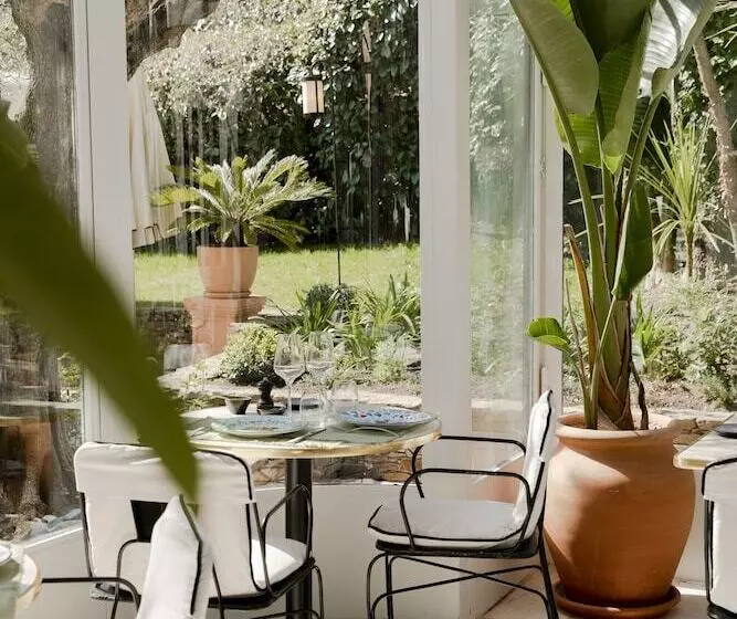 Отель La Bastide De Saint Tropez