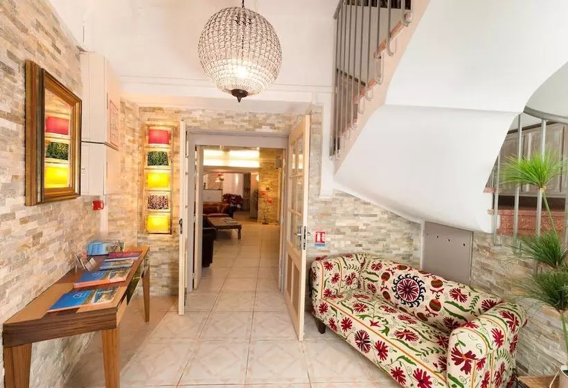 هتل Le Chardon Bleu