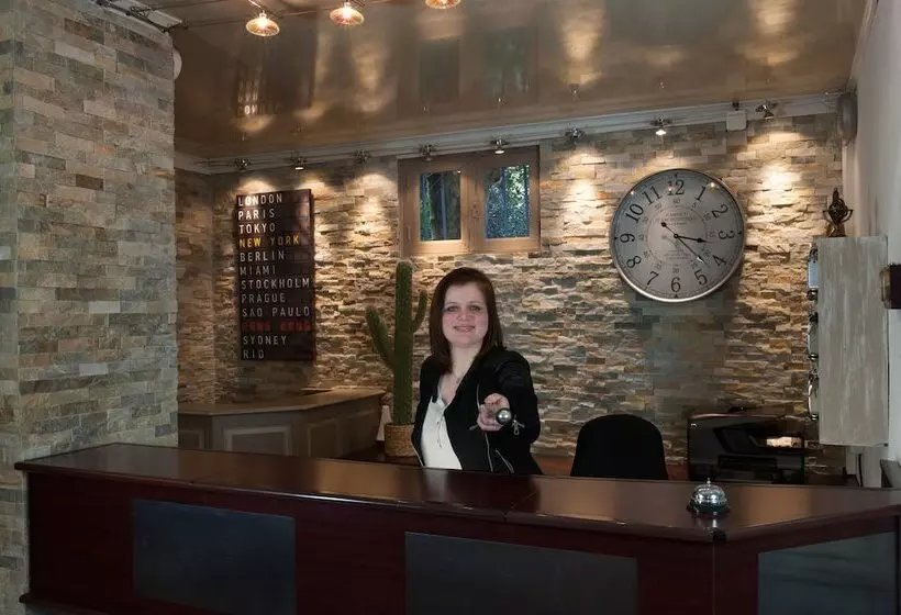 هتل Le Chardon Bleu