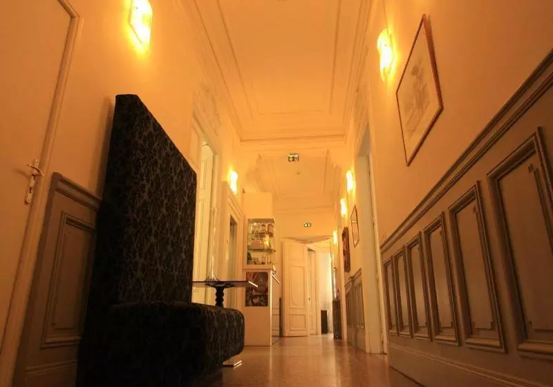 اقامتگاه La Résidence