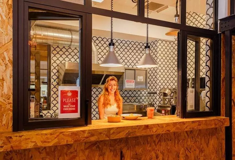 Villa Saint Exupery Beach Hostel