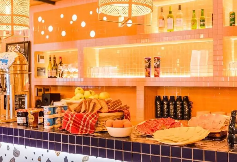 Villa Saint Exupery Beach Hostel