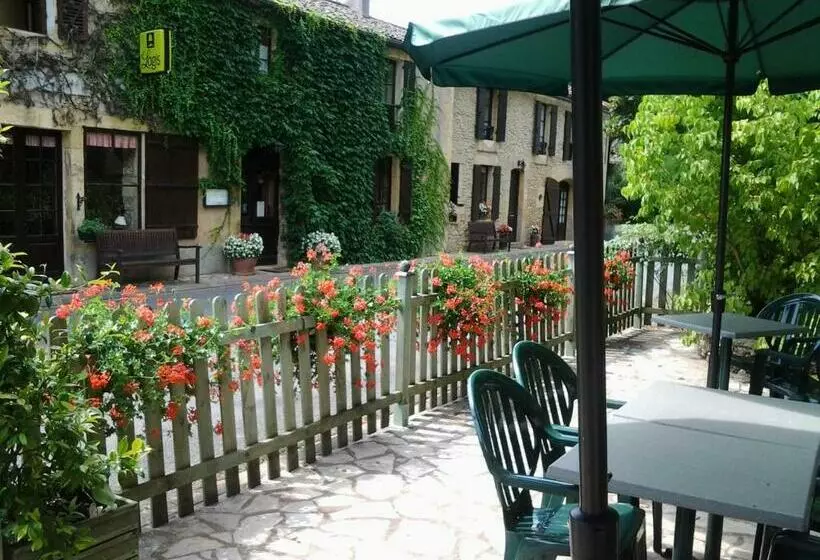 בית מלון כפרי Auberge Lou Peyrol