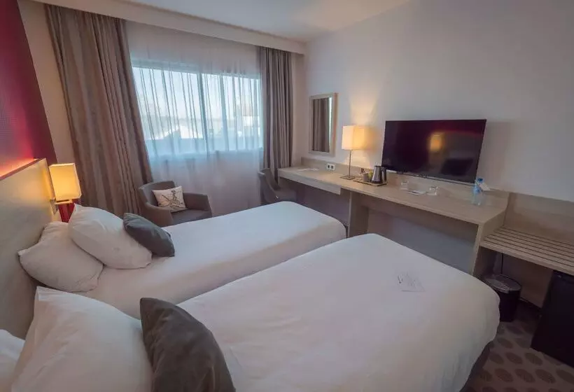 酒店 Best Western Plus Le Roof Vannes Bord De Mer