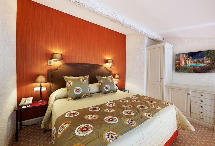 فندق Byblos Saint Tropez