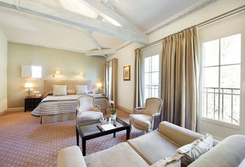 فندق Byblos Saint Tropez