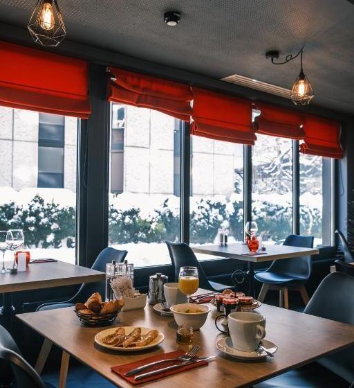 هتل Chalet Hôtel Le Prieuré & Spa