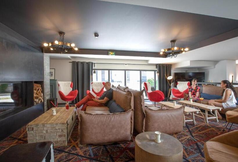 هتل Chalet Hôtel Le Prieuré & Spa