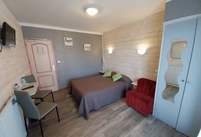 هتل Hôtel L Oustalet