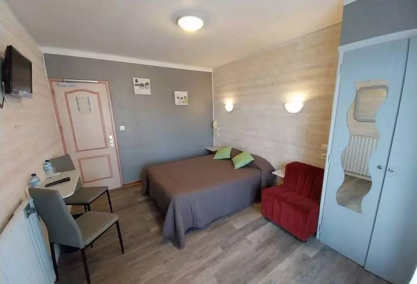 فندق Hôtel L Oustalet