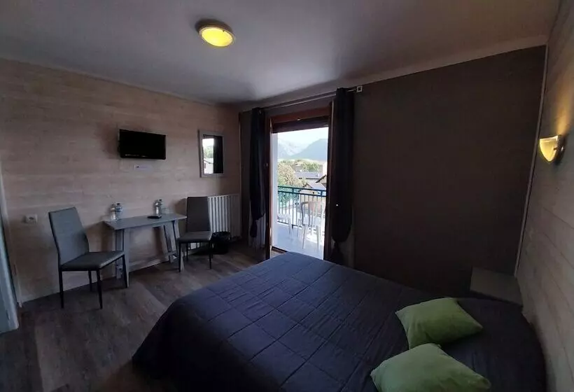 فندق Hôtel L Oustalet