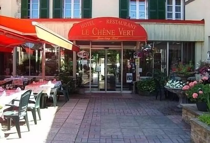 Отель Hôtel Le Chêne Vert